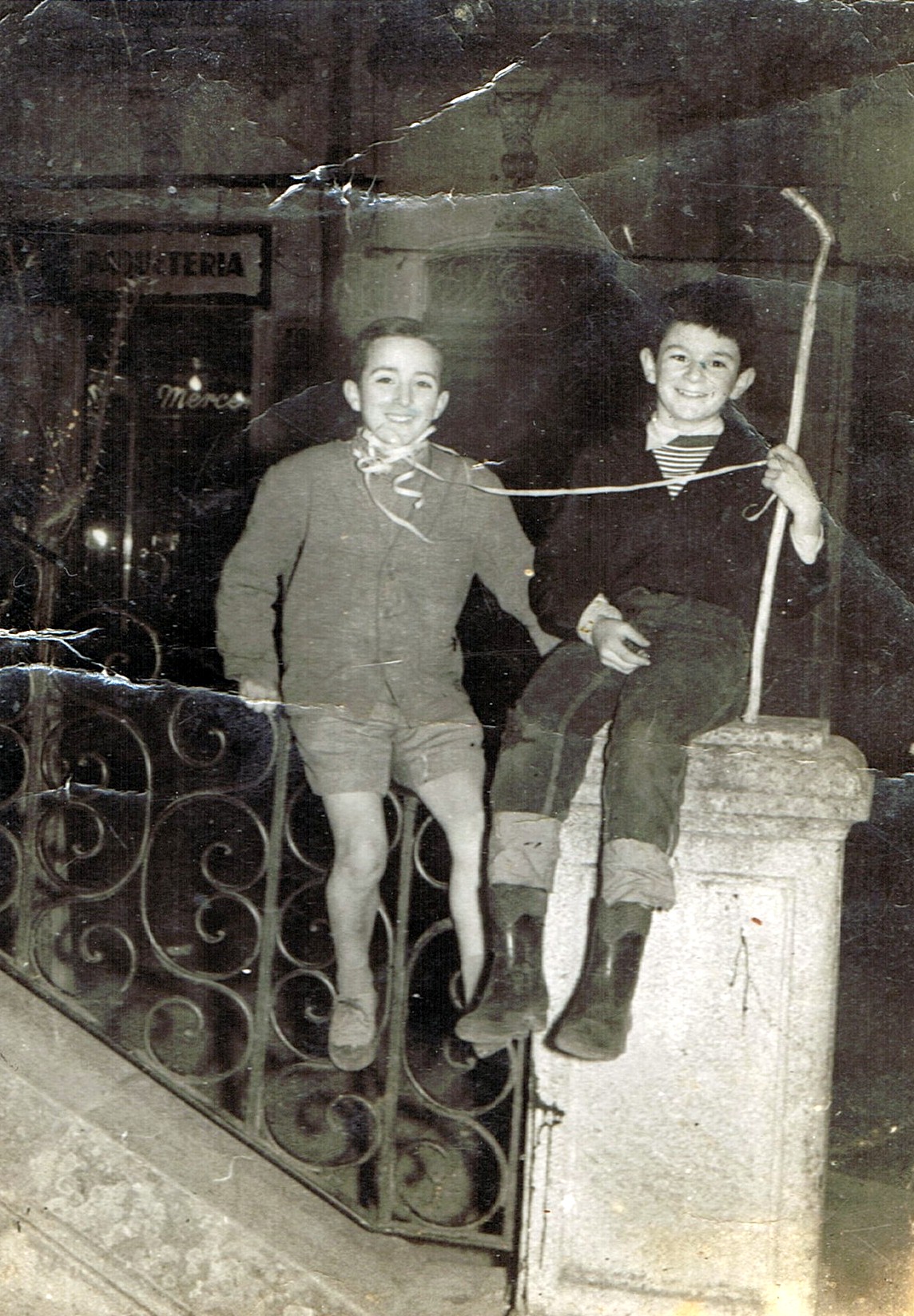 Ampliar: Co amigo Juan Perez Soto, nun Entroido polo 1958
